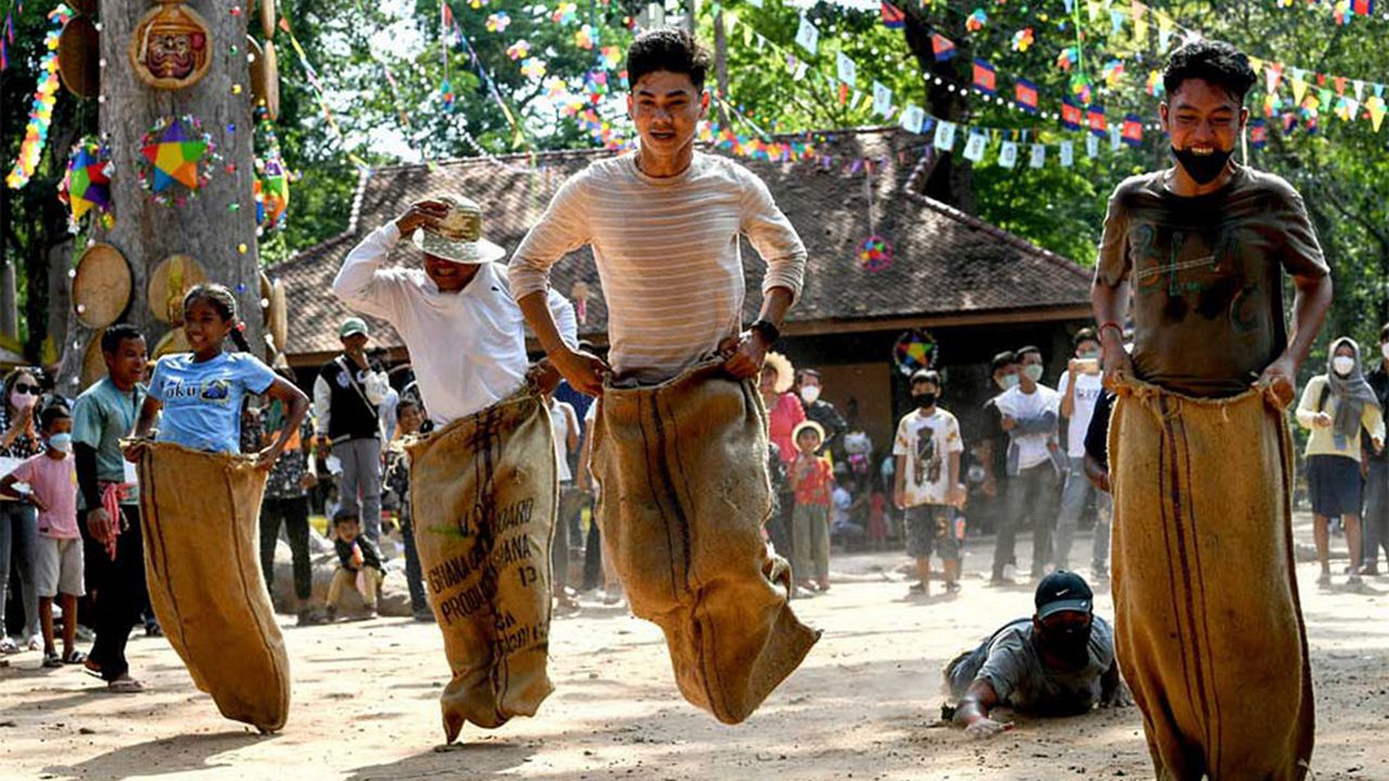 Our Urban Oasis::Cultural Encounter